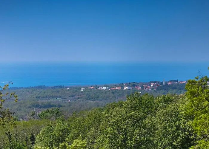 Nikolina Ferienhaus *