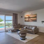 Nikolina Tatil Evi